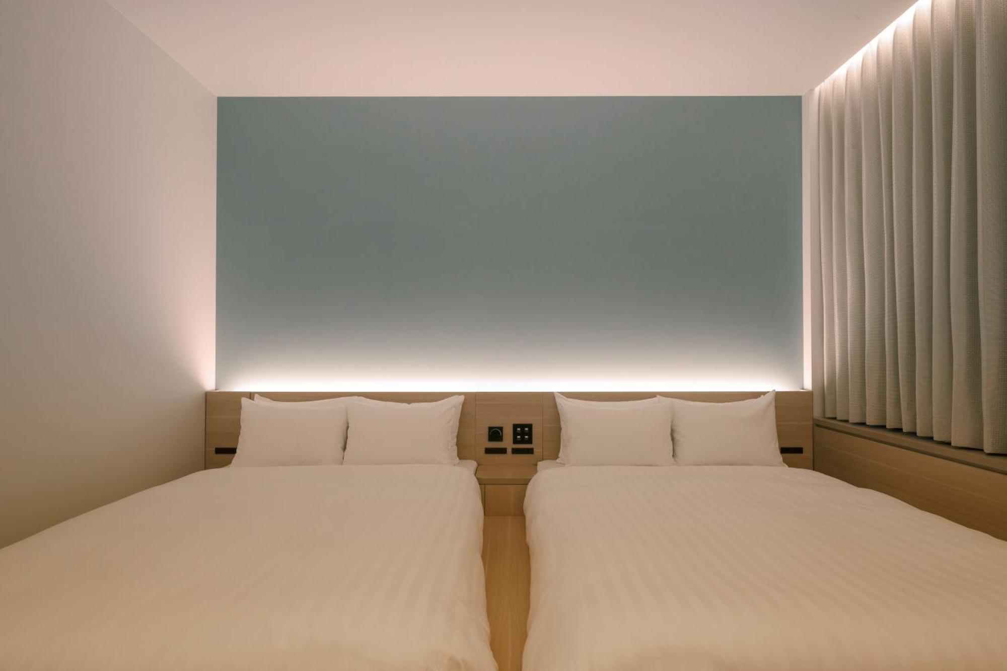 Fav Lux Nagasaki Quarto foto
